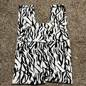 ZYIA Active Safari Pocket Brilliant Hi-Rise Leggings Womens